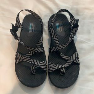 Skechers outdoor lifestyle hiking/water sandals